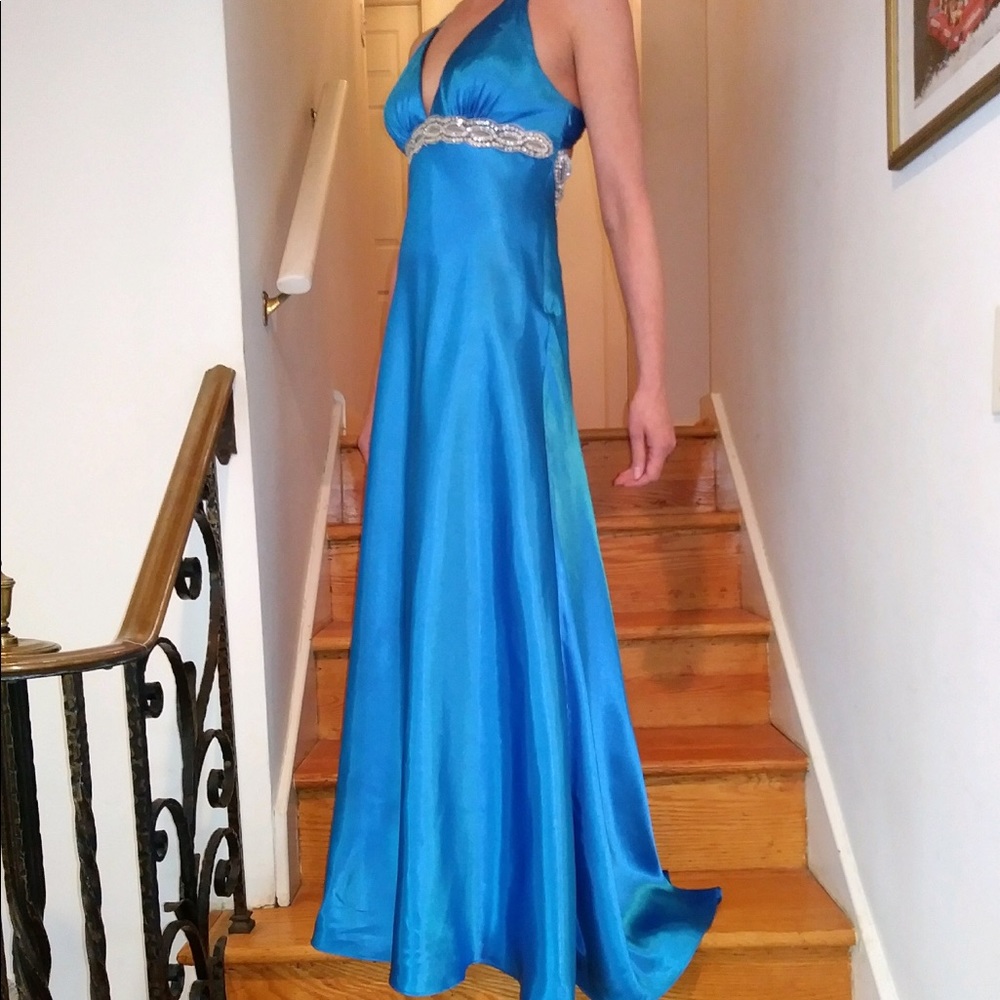 Gorgeous prom dress!